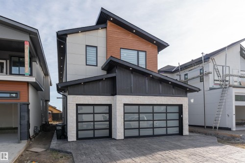 16511 8 Street, Edmonton, AB - Outdoor