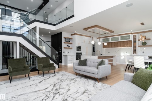 16511 8 Street, Edmonton, AB - Indoor