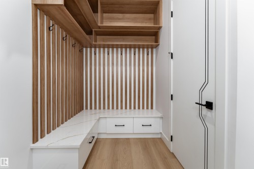 16511 8 Street, Edmonton, AB - Indoor Photo Showing Other Room