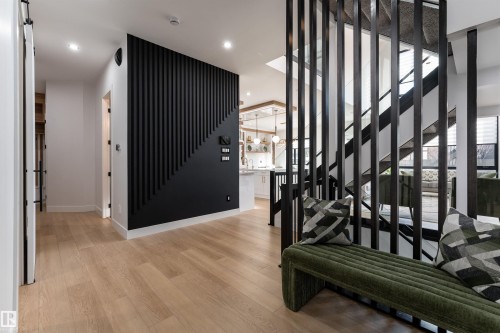 16511 8 Street, Edmonton, AB - Indoor Photo Showing Other Room