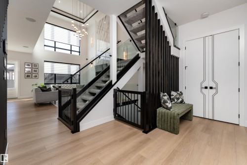 16511 8 Street, Edmonton, AB - Indoor Photo Showing Other Room