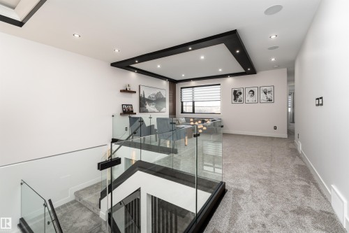 16511 8 Street, Edmonton, AB - Indoor Photo Showing Other Room