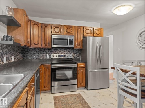10956 164 Street, Edmonton, AB - Indoor Photo Showing Kitchen With Double Sink