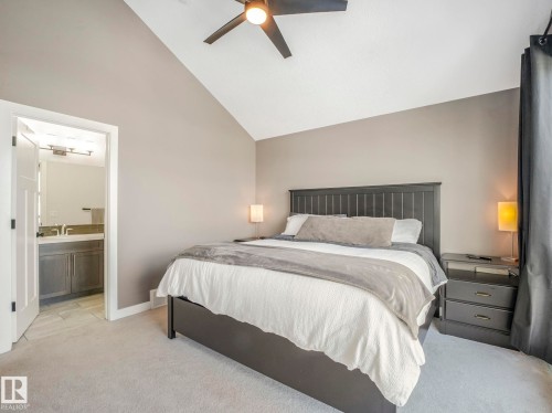 6693 Cardinal Road, Edmonton, AB - Indoor Photo Showing Bedroom