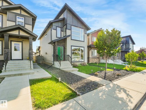 6693 Cardinal Road, Edmonton, AB - Outdoor With Facade