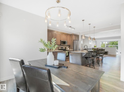 6693 Cardinal Road, Edmonton, AB - Indoor