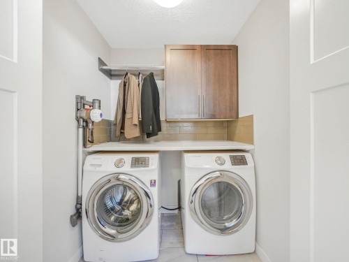 6693 Cardinal Road, Edmonton, AB - Indoor Photo Showing Laundry Room