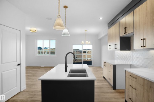 12 Axelwood Crescent, Spruce Grove, AB - Indoor Photo Showing Kitchen With Double Sink With Upgraded Kitchen