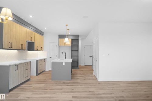 12 Axelwood Crescent, Spruce Grove, AB - Indoor Photo Showing Kitchen