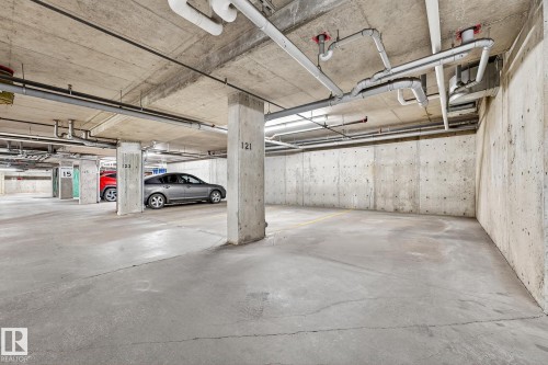 402 6070 Schonsee Way, Edmonton, AB - Indoor Photo Showing Garage