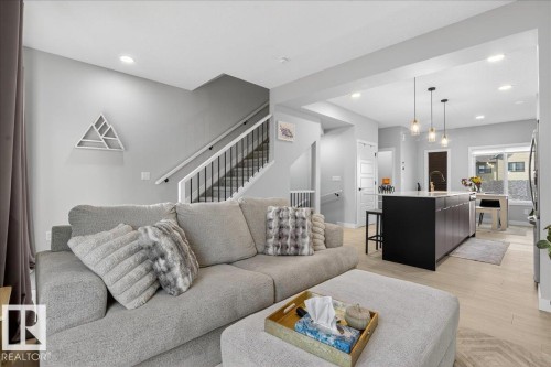 12 6214 Cartmell Court, Edmonton, AB - Indoor Photo Showing Living Room