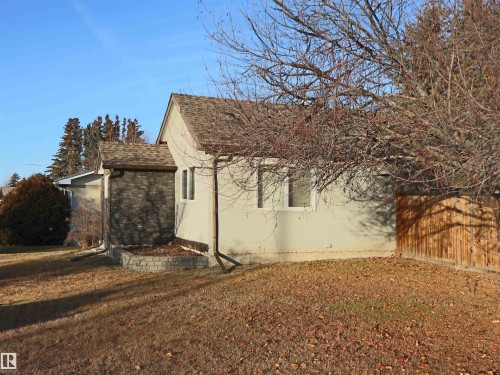 4604 54 Ave, Barrhead, AB - Outdoor