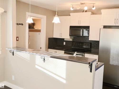 4604 54 Ave, Barrhead, AB - Indoor Photo Showing Kitchen
