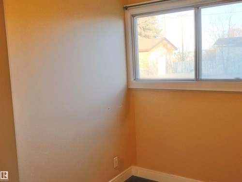 4604 54 Ave, Barrhead, AB - Indoor Photo Showing Other Room