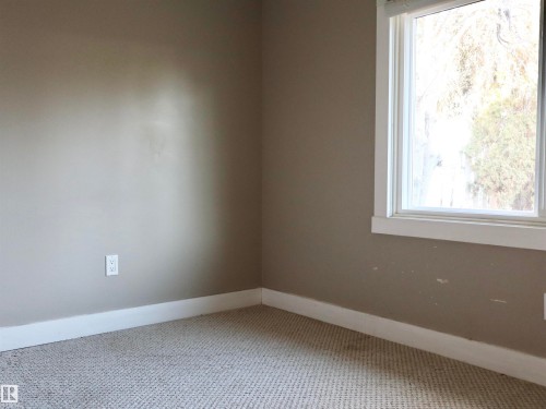 4604 54 Ave, Barrhead, AB - Indoor Photo Showing Other Room