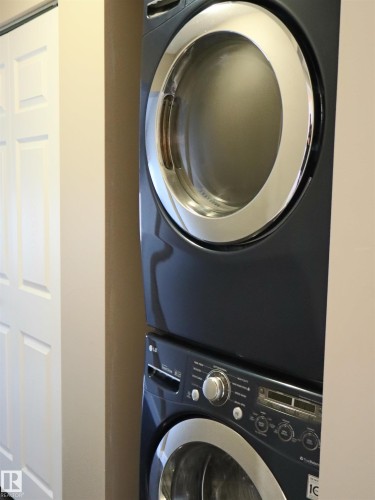 4604 54 Ave, Barrhead, AB - Indoor Photo Showing Laundry Room