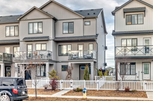 19312 27 Avenue  Edmonton, AB T6M 1K9