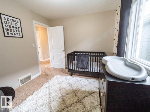 1618 Wates Close, Edmonton, AB - Indoor Photo Showing Bedroom