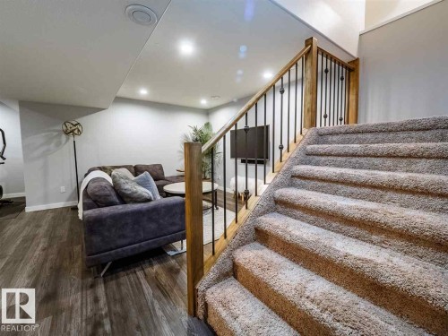 1618 Wates Close, Edmonton, AB - Indoor Photo Showing Other Room