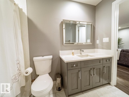 1618 Wates Close, Edmonton, AB - Indoor Photo Showing Bathroom