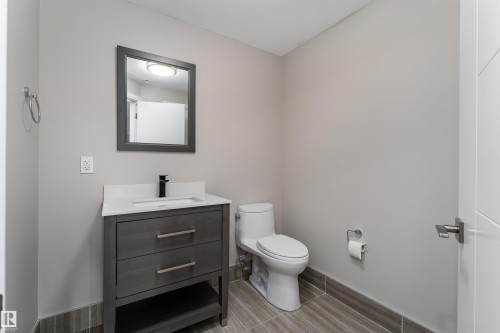 204 11710 87 Avenue, Edmonton, AB - Indoor Photo Showing Bathroom