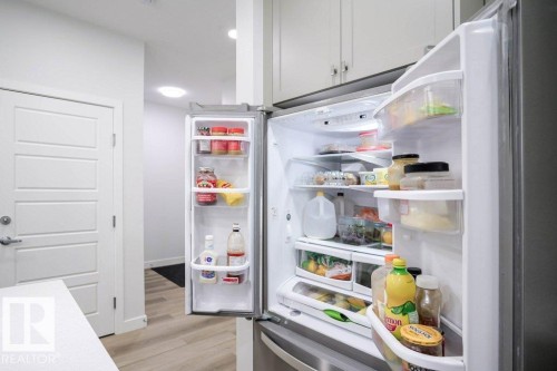 129 Paisley Gate Gate, Edmonton, AB - Indoor Photo Showing Other Room