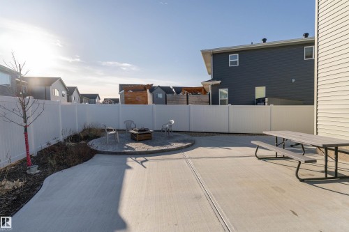 17713 73A Street, Edmonton, AB - Outdoor