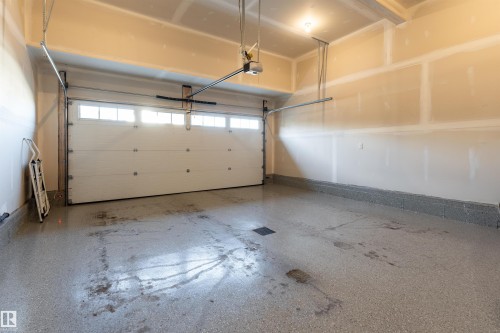 17713 73A Street, Edmonton, AB - Indoor Photo Showing Garage