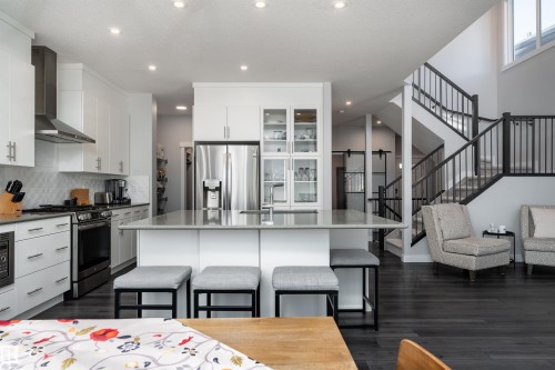 17713 73A Street, Edmonton, AB - Indoor Photo Showing Kitchen With Upgraded Kitchen