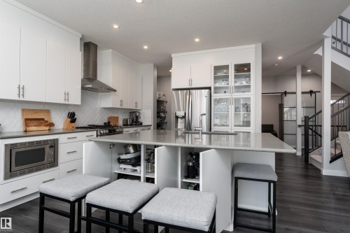 17713 73A Street, Edmonton, AB - Indoor Photo Showing Kitchen With Upgraded Kitchen