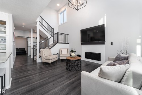17713 73A Street, Edmonton, AB - Indoor Photo Showing Living Room