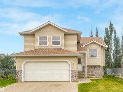 9 Deerfield Court  Spruce Grove, AB T7X 4B1