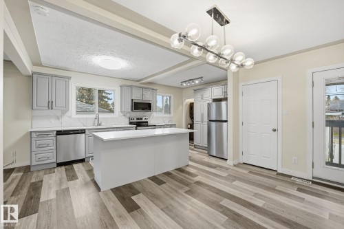 9227 79 Street, Edmonton, AB - Indoor Photo Showing Kitchen