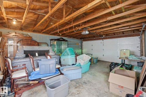 9227 79 Street, Edmonton, AB - Indoor