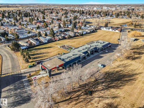 429 Westview Close Nw, Edmonton, AB - Outdoor With View