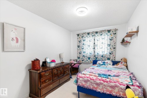 17130 7A Avenue, Edmonton, AB - Indoor Photo Showing Bedroom