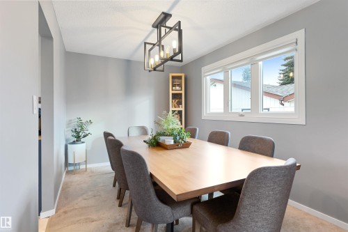 16717 109A Street, Edmonton, AB - Indoor Photo Showing Dining Room