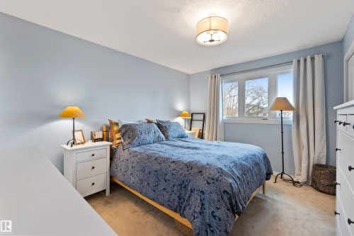 16717 109A Street, Edmonton, AB - Indoor Photo Showing Bedroom