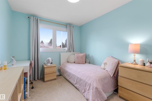 16717 109A Street, Edmonton, AB - Indoor Photo Showing Bedroom
