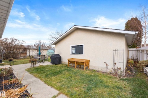 16717 109A Street, Edmonton, AB - Outdoor