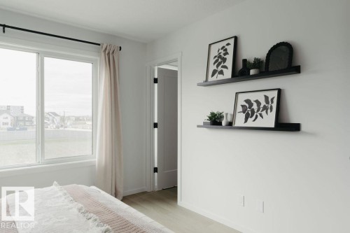 284 Chappelle Drive, Edmonton, AB - Indoor Photo Showing Bedroom