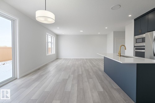 20418 16A Avenue, Edmonton, AB - Indoor Photo Showing Kitchen
