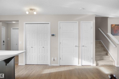 287 Allard Boulevard, Edmonton, AB - Indoor Photo Showing Other Room