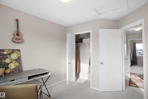 287 Allard Boulevard, Edmonton, AB - Indoor Photo Showing Other Room