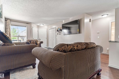 3603 23 St, Edmonton, AB - Indoor Photo Showing Living Room