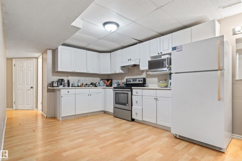 3603 23 St, Edmonton, AB - Indoor Photo Showing Kitchen