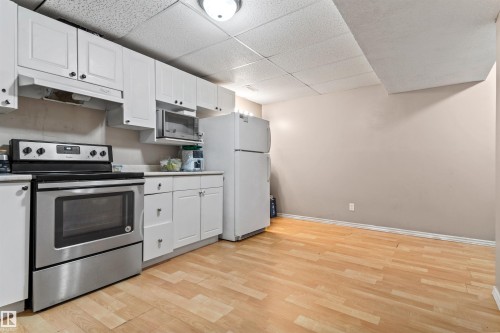 3603 23 St, Edmonton, AB - Indoor Photo Showing Kitchen With Stainless Steel Kitchen