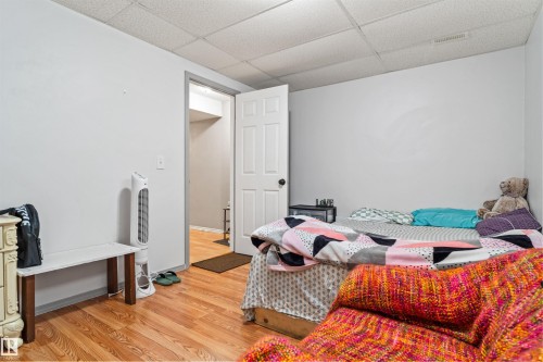 3603 23 St, Edmonton, AB - Indoor Photo Showing Bedroom
