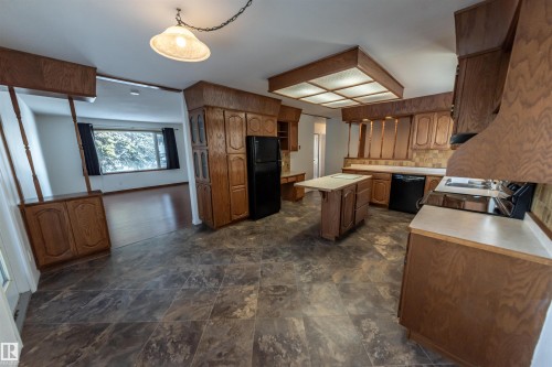 26 Dorchester Road, Spruce Grove, AB - Indoor