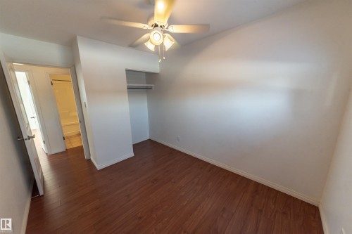 26 Dorchester Road, Spruce Grove, AB - Indoor Photo Showing Other Room